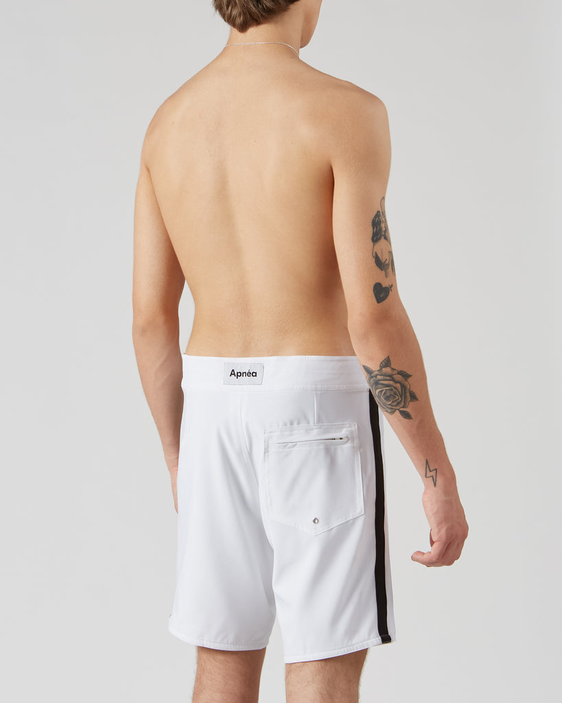 Apnéa I VIVID BOARDSHORT IN WHITE & BLACK I  House of Curated.