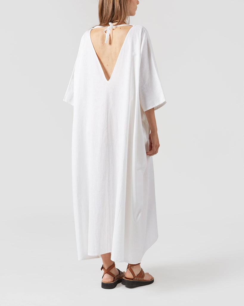 Aguel I AQUITANIA KAFTAN IN WHITE I  House of Curated.
