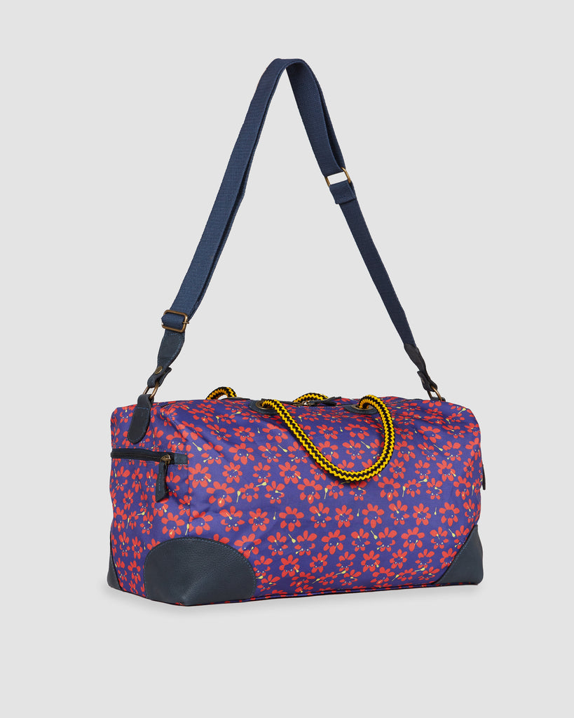 Parioca I HIBISCUS WEEKEND BAG I  House of Curated.