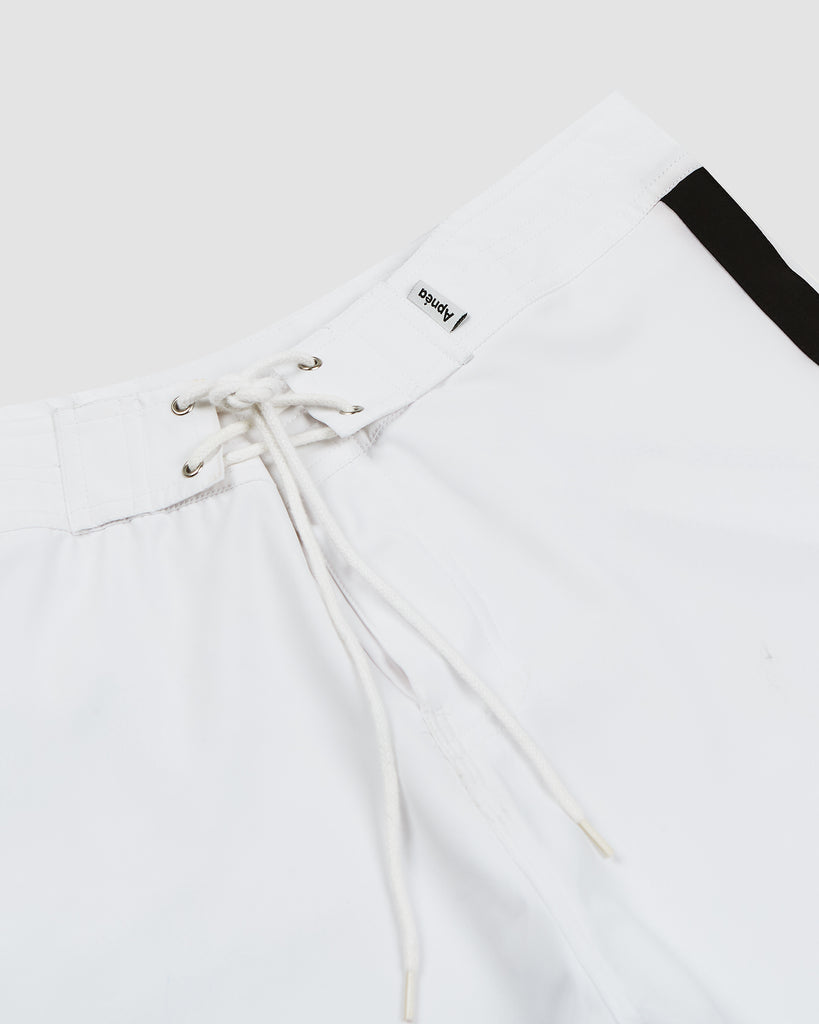 Apnéa I VIVID BOARDSHORT IN WHITE & BLACK I  House of Curated.